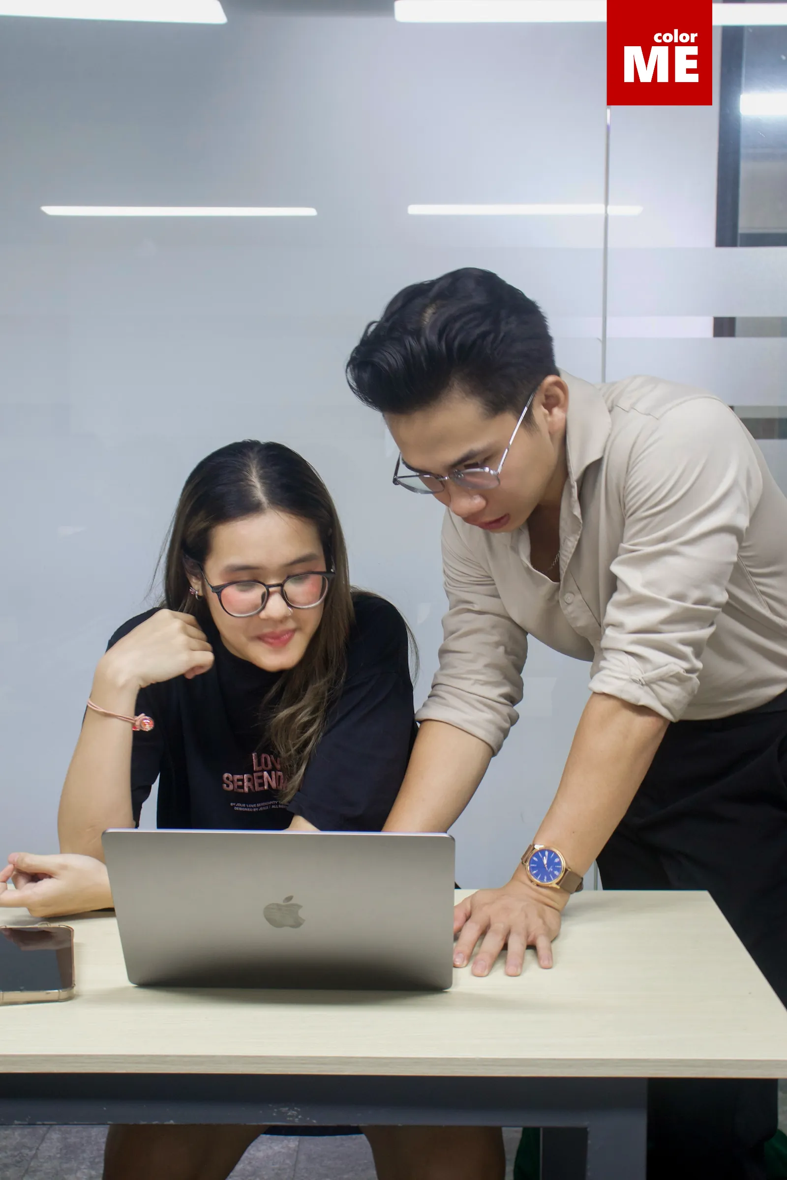 Giảng viên kèm từng máy