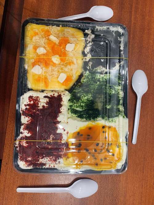 flatlay cake