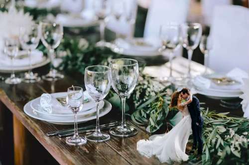 Tiny wedding