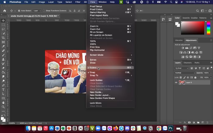 Khi thước trong Photoshop được hiện ra, sẽ có một dấu tích ở bên cạnh như này.