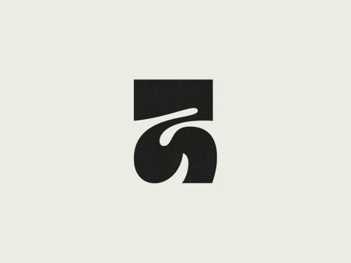 Xu hướng thiết kế logo - Logo dáng cao