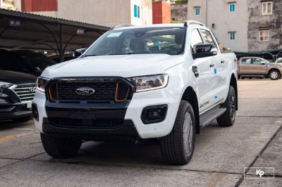 Ford Everest 7 chỗ bản mới nhất lộ hình ảnh chạy thử nghiệm tại Việt Nam