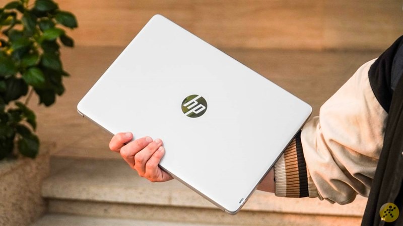 Laptop - trợ thủ không thể thiếu cho Designer, bạn đã chọn đúng?