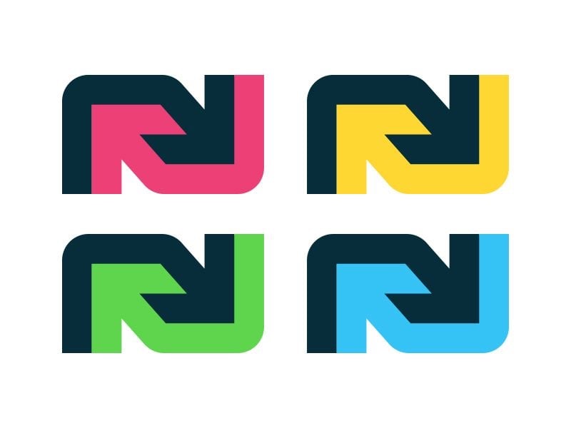 Bốn phiên bản màu của logo chữ N bo góc, khoảng trống bên trong chữ là hai mũi tên ngược chiều
