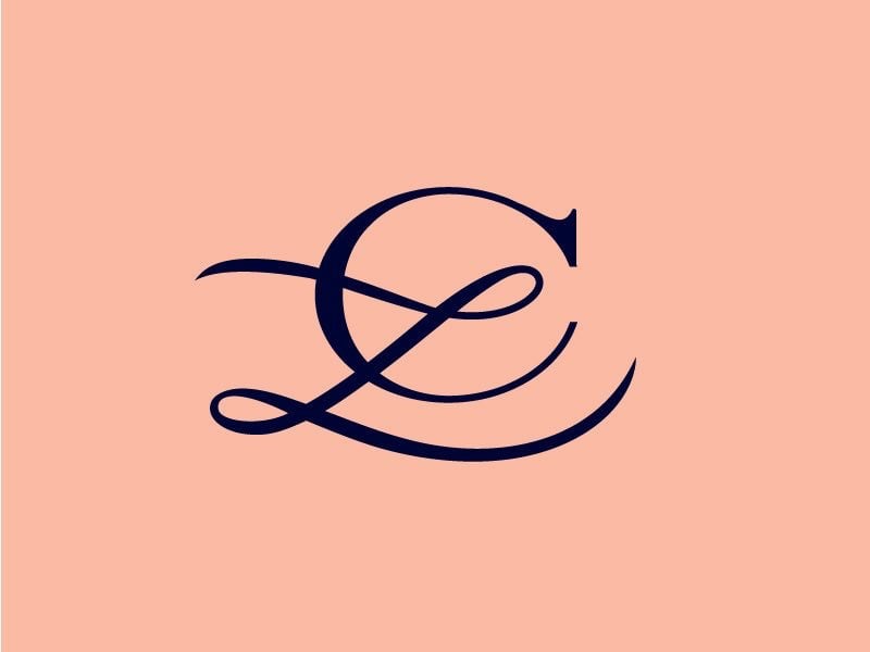 Monogram LC của Ross Bruggink: chữ L viết tay có vòng cuộn đan qua chữ C serif, màu xanh đen trên nền cam đào