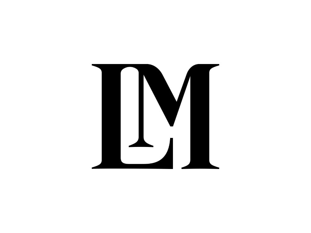 Monogram LM có chân màu đen: nét đứng của L là nét trái của M