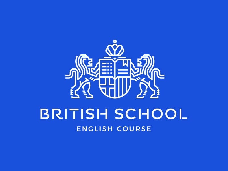 Logo British School English Course nét trắng trên nền xanh dương: khiên có cuốn sách mở, hai sư tử hai bên, vương miện phía trên