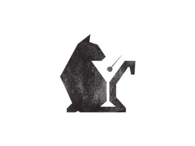 Logo Black Cat Lounge: mèo đen ngồi dựng từ các mảng góc cạnh, chân và đuôi tạo thành hình ly cocktail
