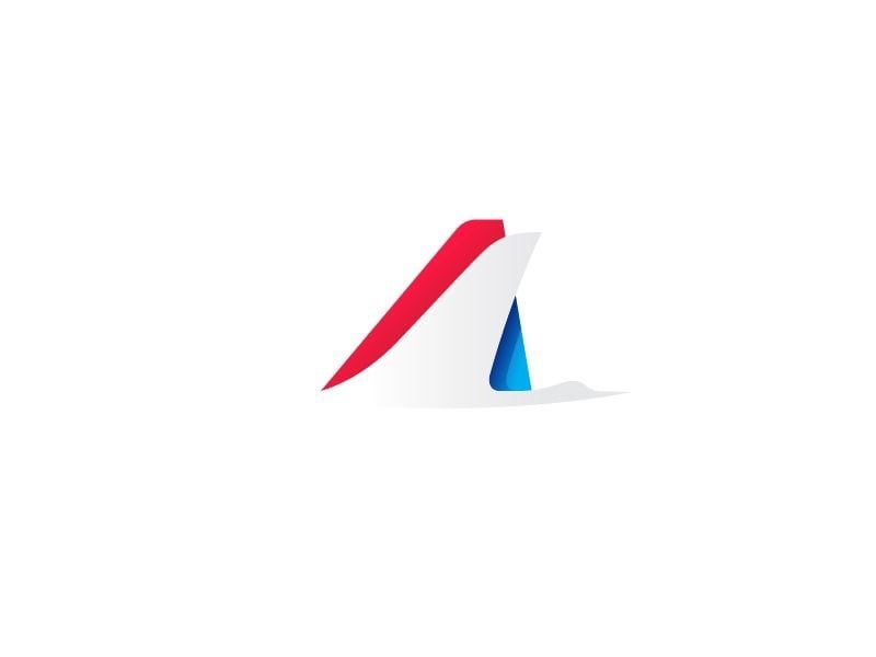 Logo hãng bay dạng đuôi máy bay: một khối đuôi nghiêng màu trắng xám với dải đỏ ở mép trước và một mảng xanh dương nhỏ