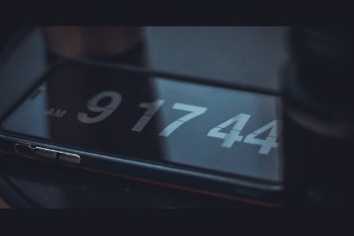 BT