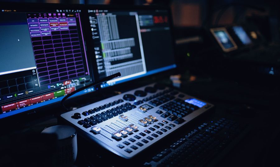Hình ảnh minh hoạ cho Sound Designer (nguồn: sưu tầm)