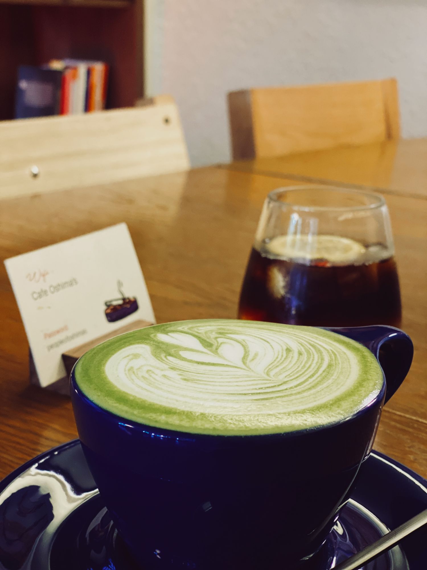 Matcha Latte và Cà phê Cold Brew tại quán Oshima's