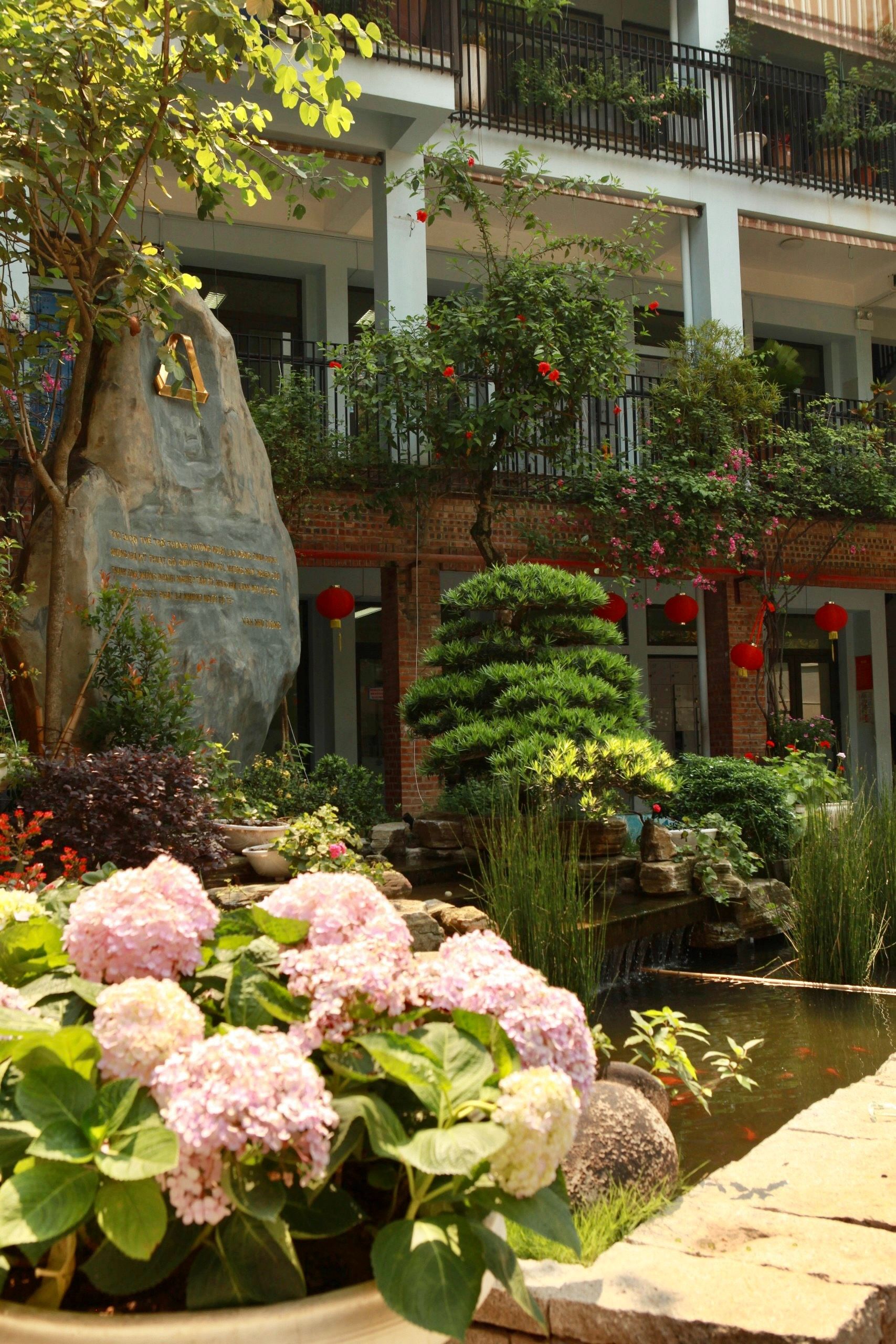 Sắc màu Lương Thế Vinh