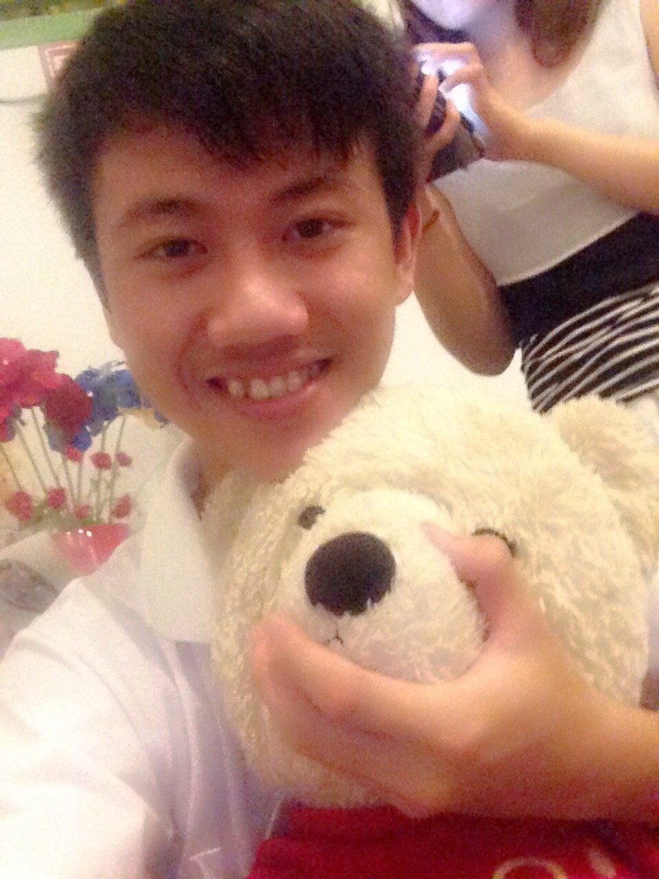 mặt bìa tờ báo nhân dân