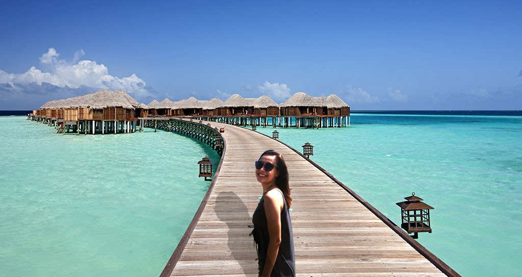 BTVN1: My friend is in Maldives 