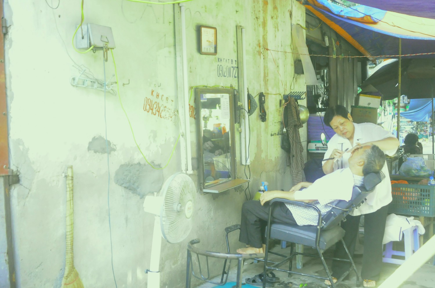 Tiệm cắt tóc nam
