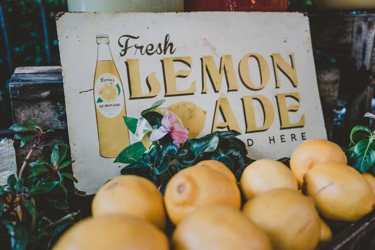 Vintage là gì? 5 điều cần biết về phong cách vintage trong thiết kế đồ hoạ