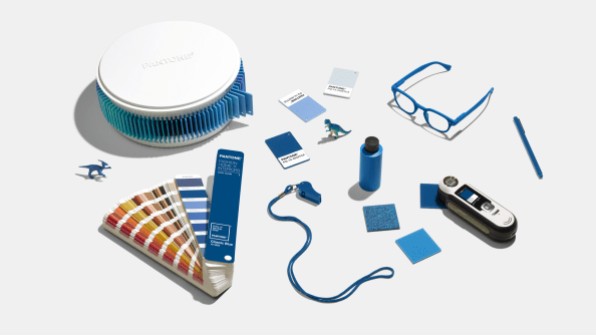Hot! Công bố màu Pantone năm 2020 - Classic Blue