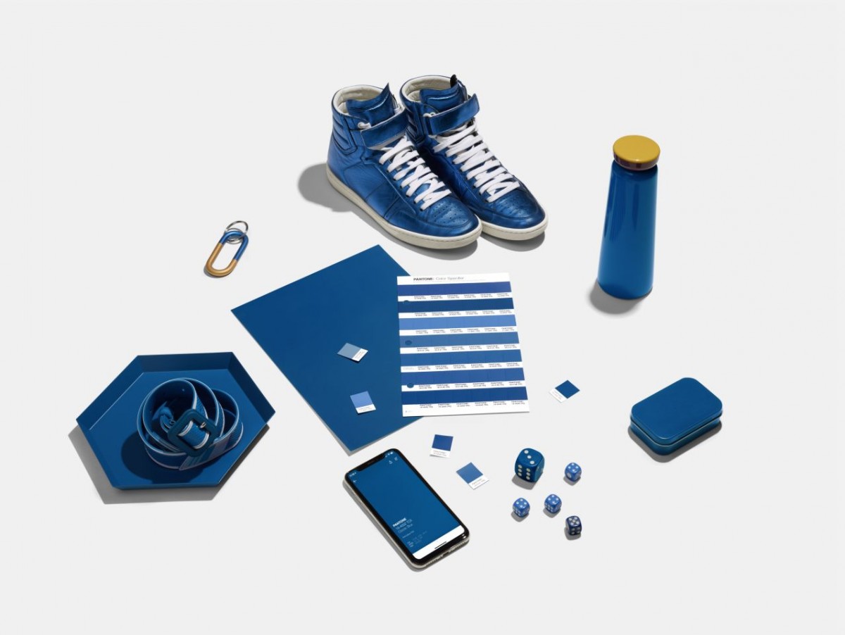 Hot! Công bố màu Pantone năm 2020 - Classic Blue