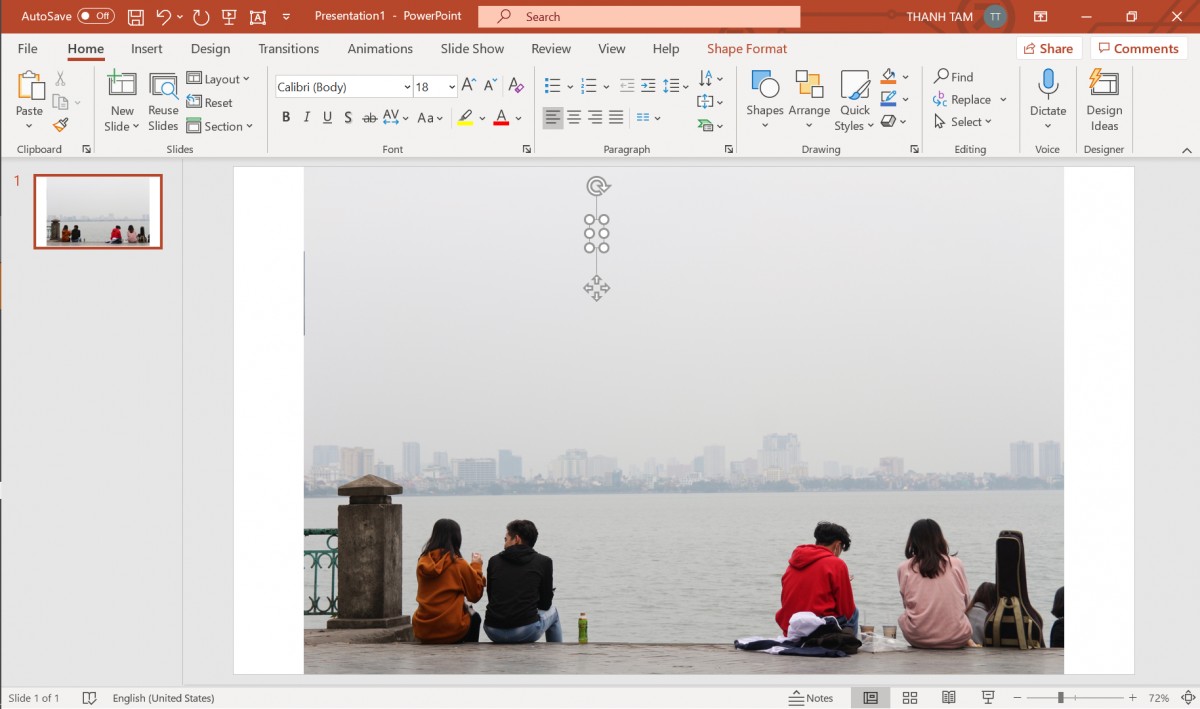 Cách chèn chữ vào ảnh trong PowerPoint