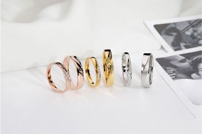 Nhẫn cầu hôn ra đời từ khi nào? Tại sao nhẫn cầu hôn thường là nhẫn kim cương?